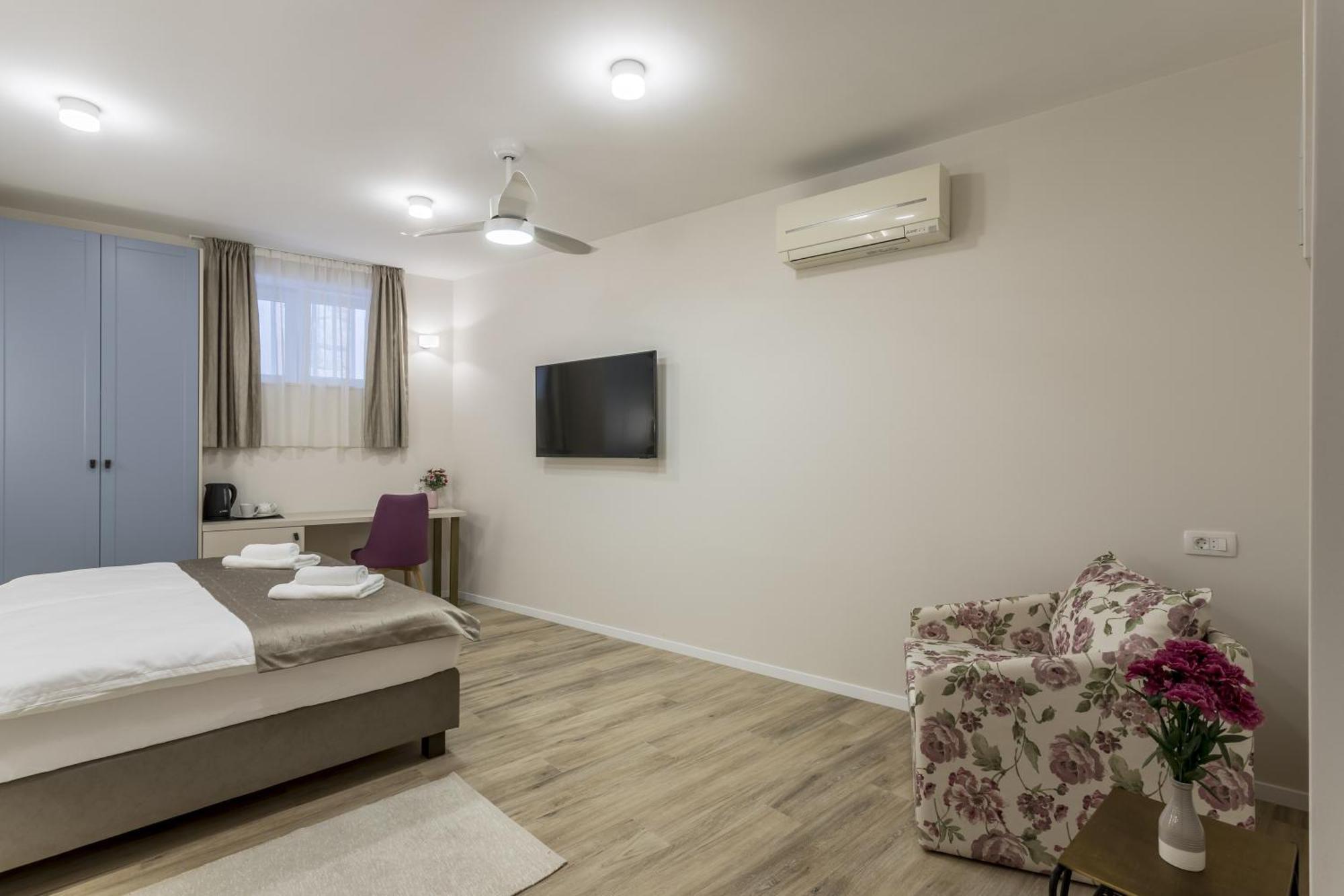 Cor Rooms Split Habitación foto